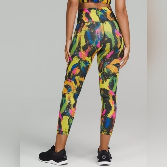 Lululemon Wunder Train Contour Fit High-Rise Tight 25" Undertone Multi Size 4 - Picture 3 of 12